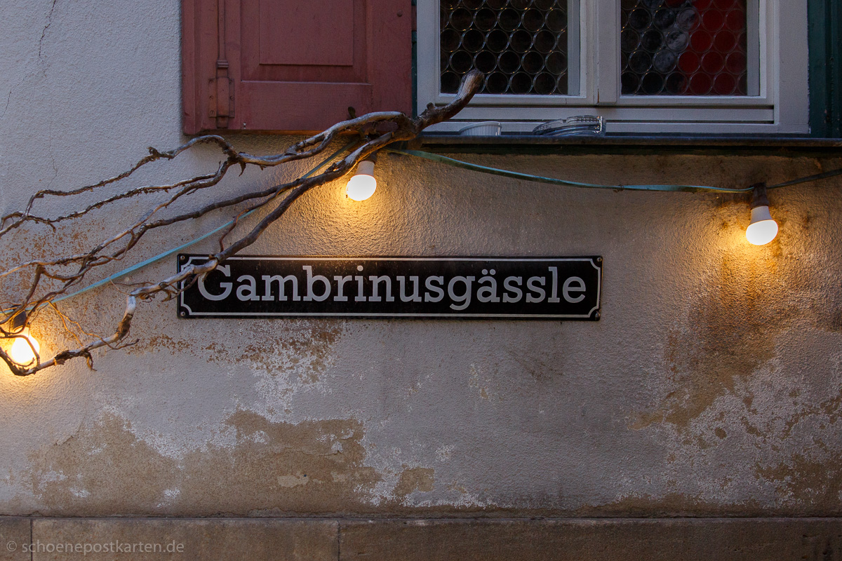 Das Tübinger Gambrinusgässle ist nur 50 Meter lang und verbindet Rathausgasse mit Marktgasse